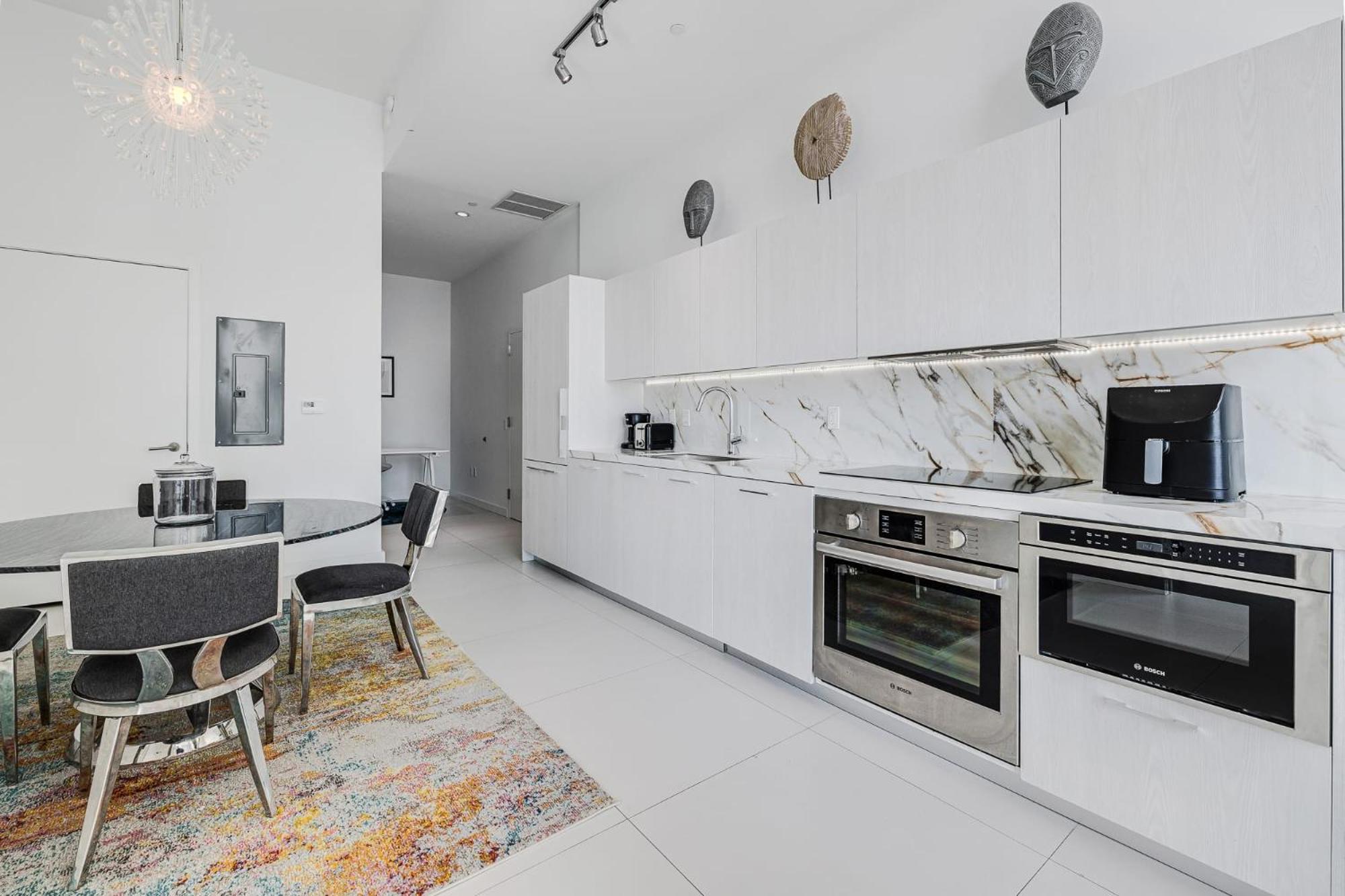 Unique High-Rise Condo In 마이애미 외부 사진
